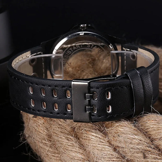 Quartz Wristwatch Men Watch